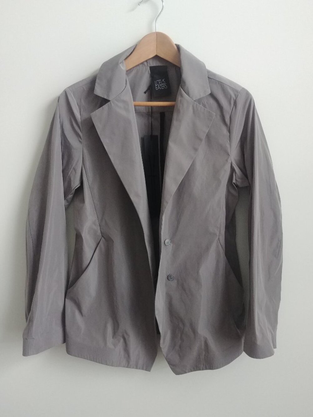 New Lotus Eaters silver grey silky sheen lightweight jacket XS